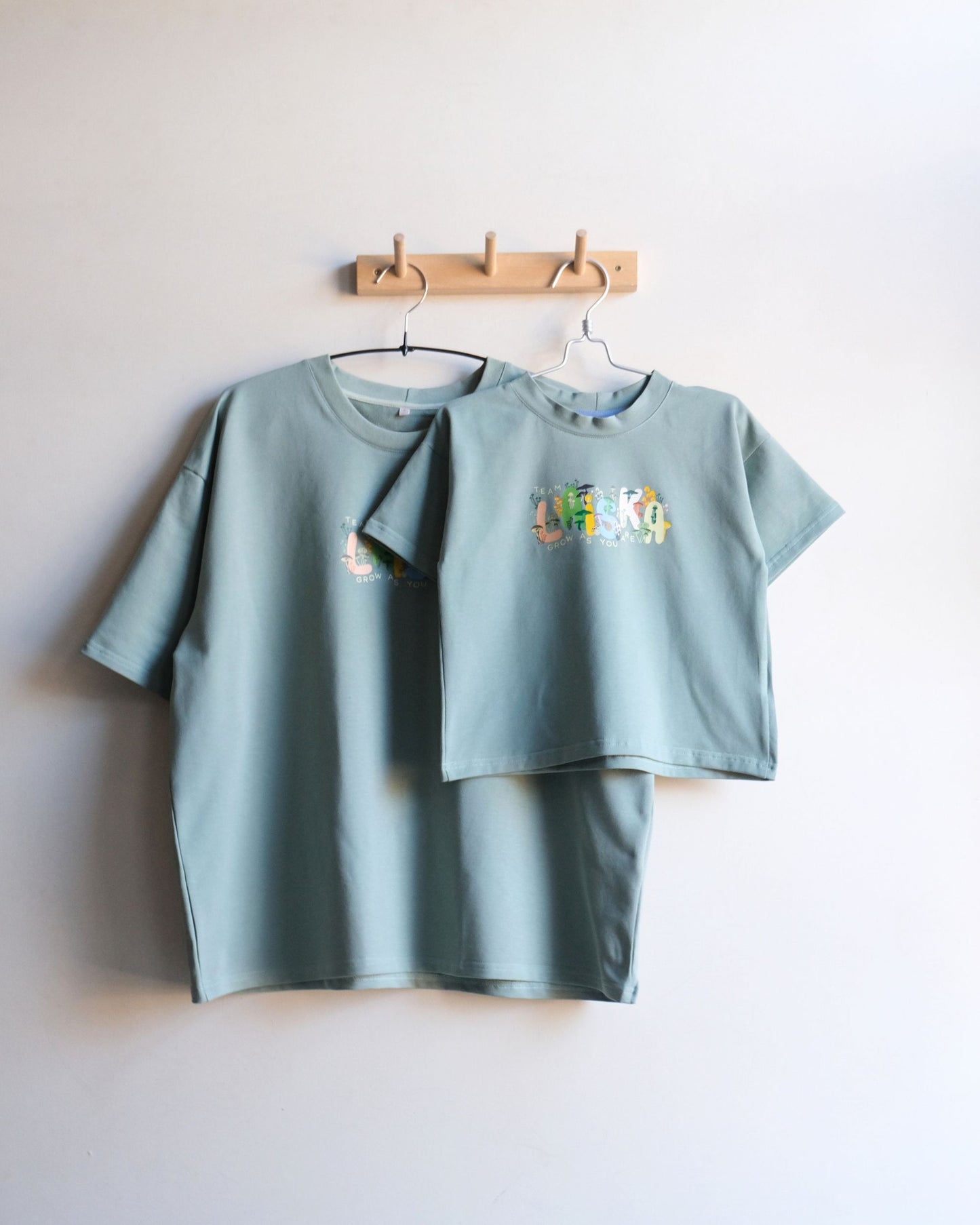 ADULT TEAM LAISKA TEE