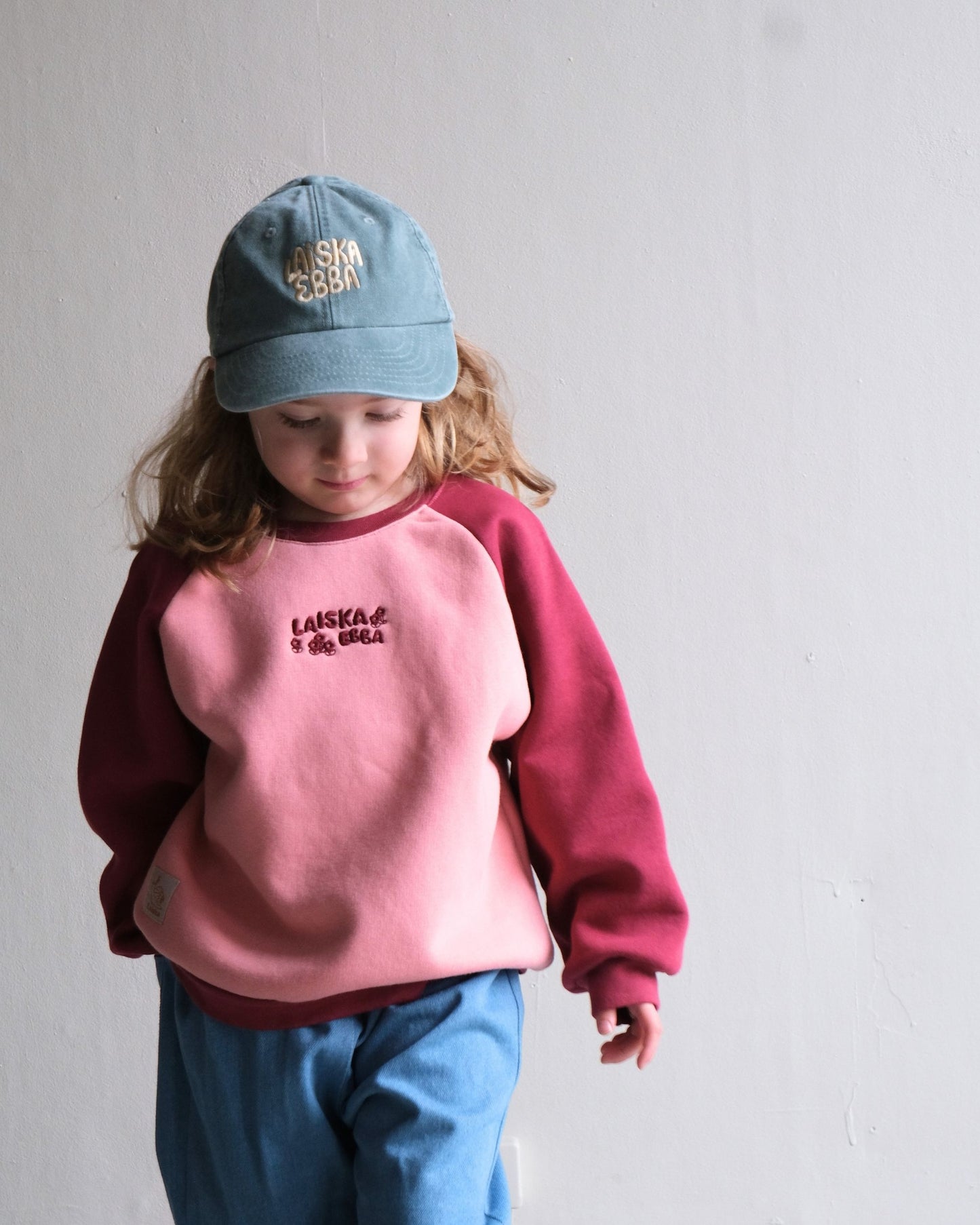 KIND OF PERFECT SWEATSHIRT