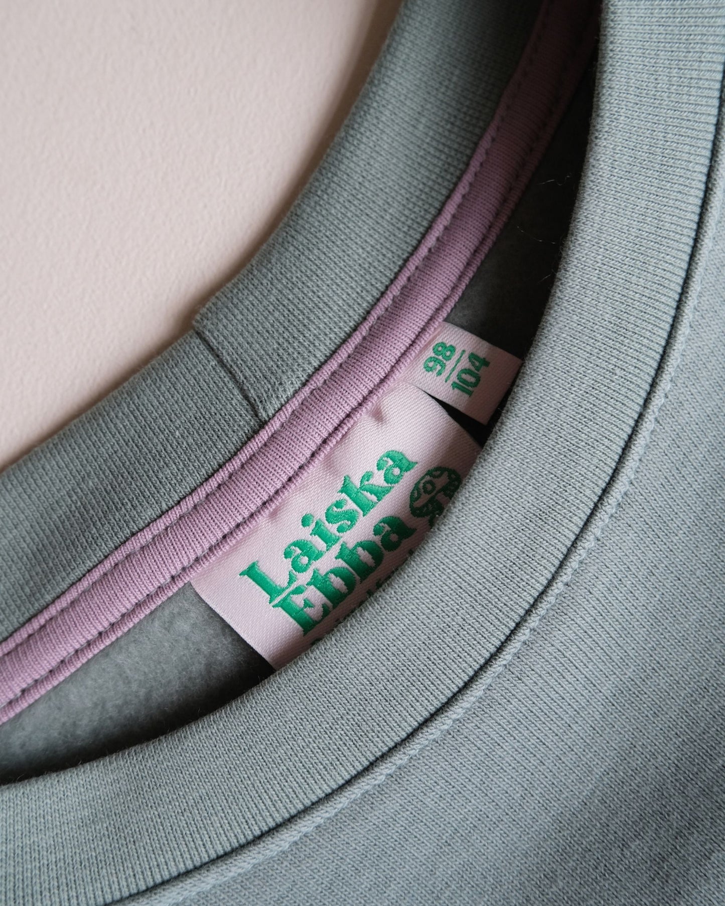 BEBE CHUNKY SWEATSHIRT