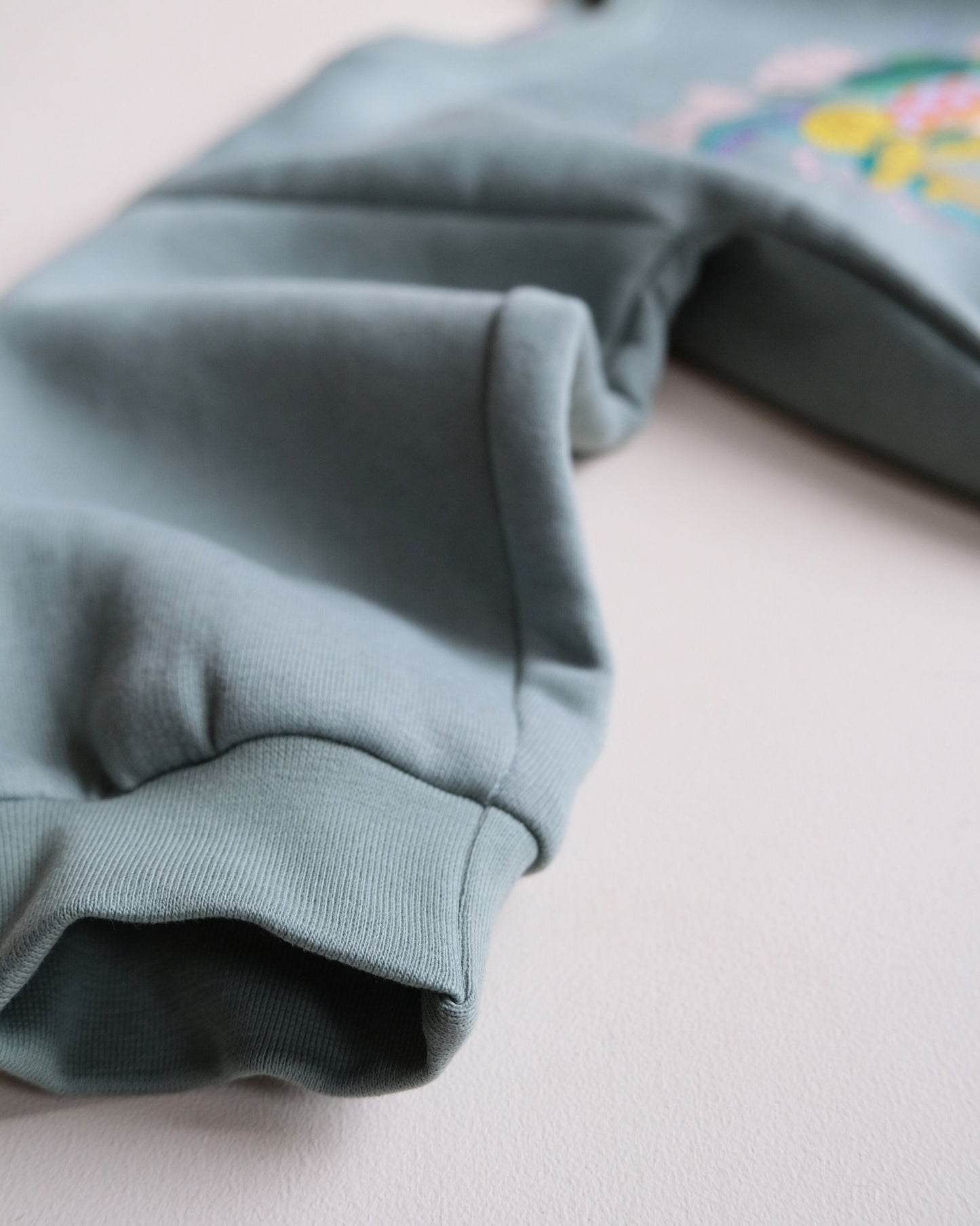 BEBE CHUNKY SWEATSHIRT