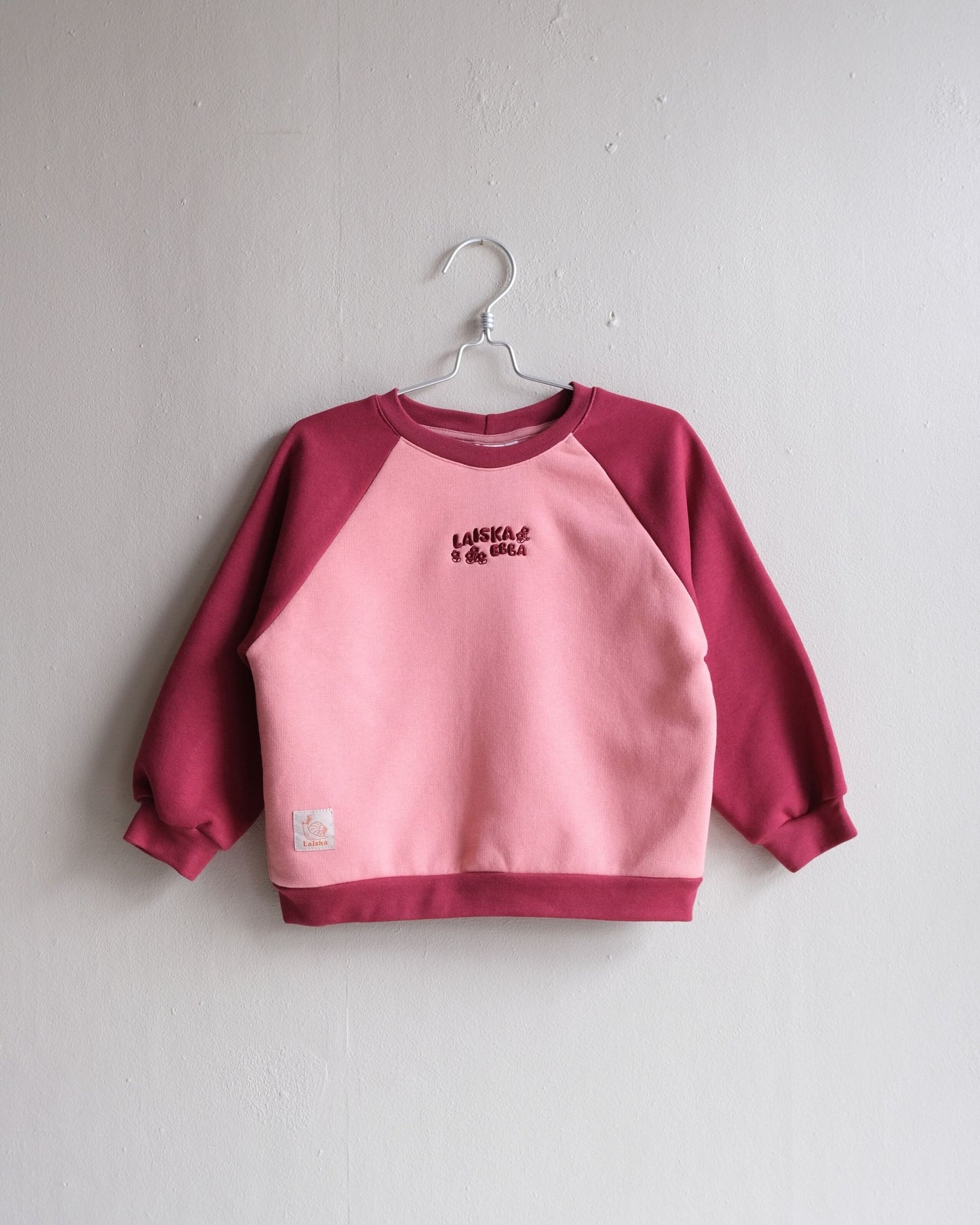 KIND OF PERFECT SWEATSHIRT